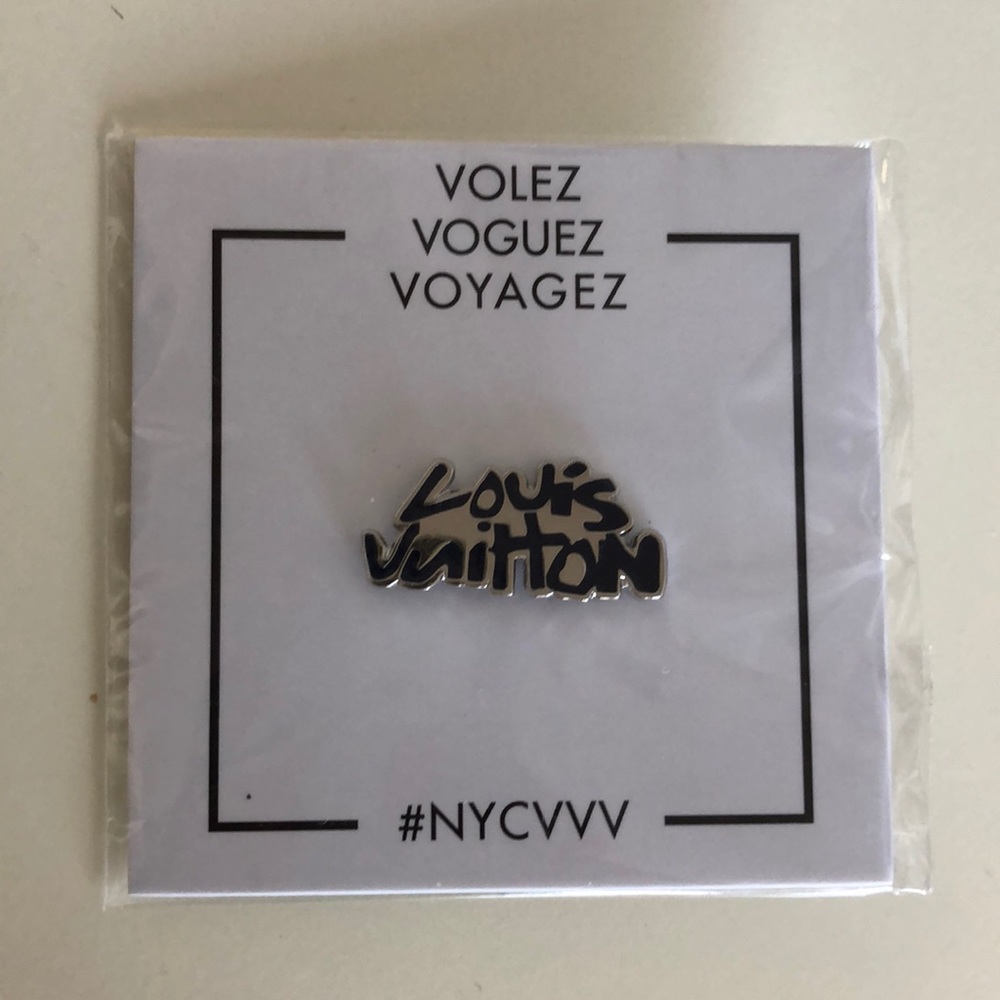 Louis Vuitton Pin *Authentic*